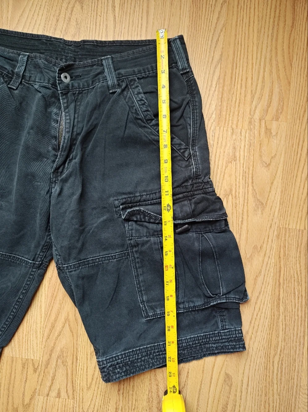 Levi's Mens Black Cargo Shorts Size 32 Cotton Rugged Casual Outdoor